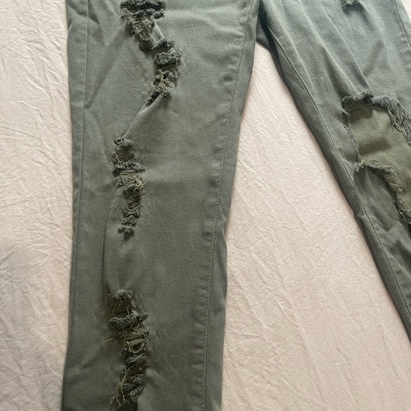 Vibrant M.I.U High Rise Distressed Jegging Jeans - Picture 3 of 8